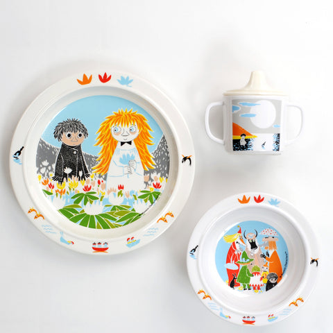 Who will comfort Toffle? - tableware set